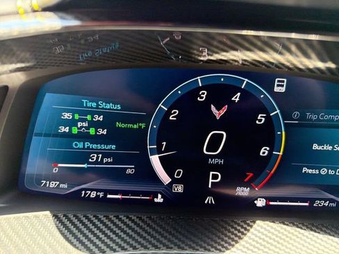 Used 2021 Chevrolet Corvette Stingray Premium Cpe w/ Z51 Performance Package RWD image 19