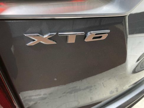 Used 2020 Cadillac XT6 Premium Luxury AWD/4WD image 7