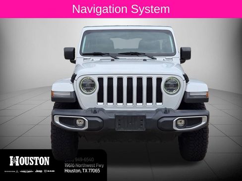 Used 2022 Jeep Wrangler Unlimited Sahara w/ LED Lighting Group AWD/4WD image 10