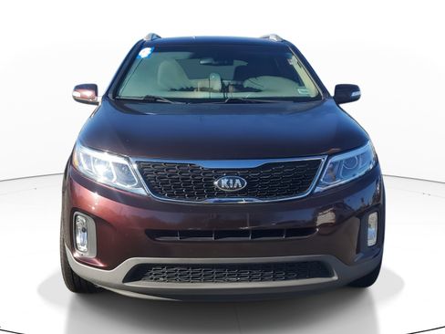 Used 2014 Kia Sorento LX image 2
