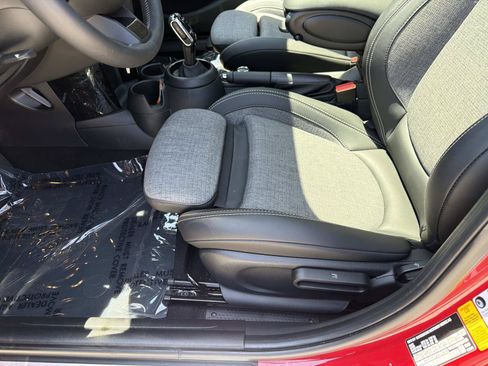 Certified 2023 MINI Cooper 4-Door Hardtop FWD image 14