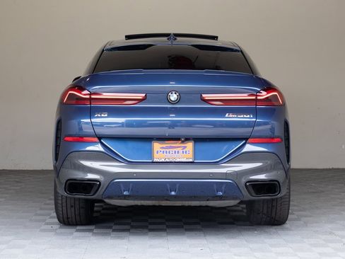 Used 2022 BMW X6 M50i w/ Executive Package image 11