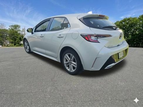 Used 2021 Toyota Corolla SE w/ SE Preferred Package FWD image 5