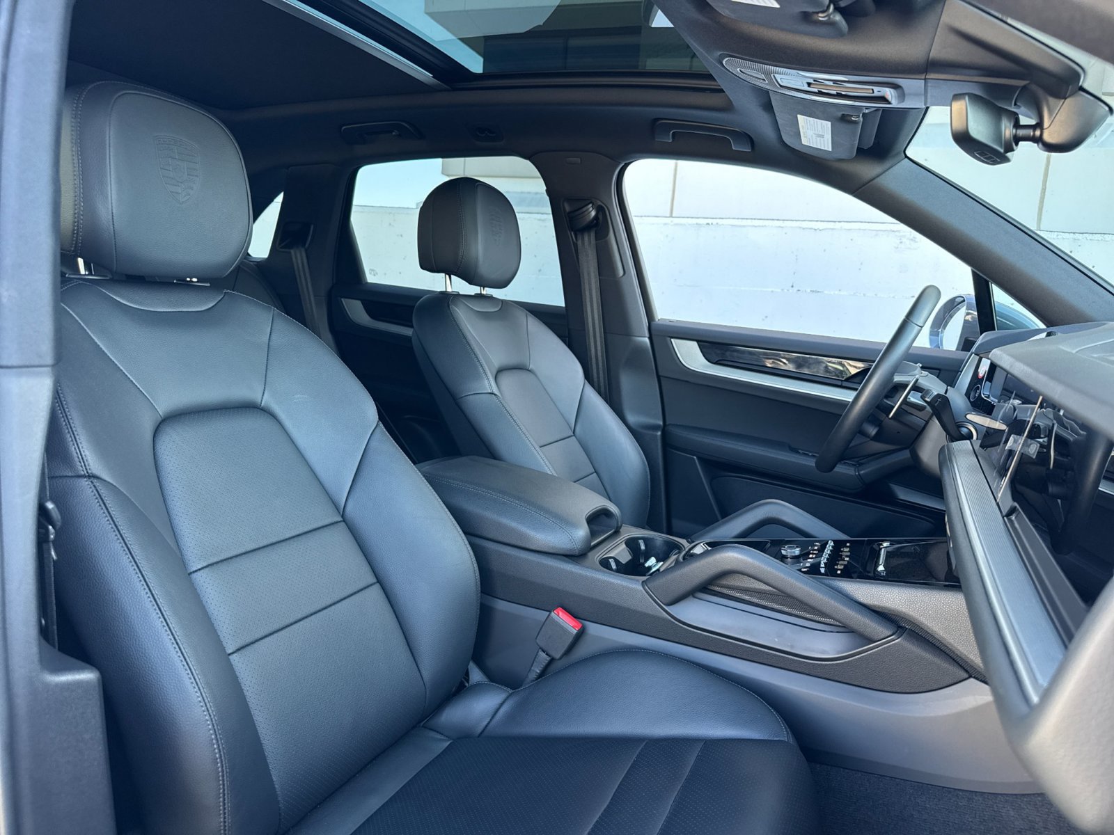 Certified 2026 Porsche Cayenne AWD/4WD image 28