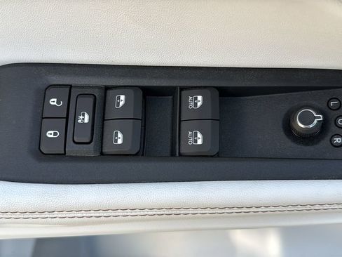 New 2026 Jeep Cherokee Limited image 16