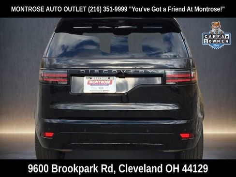 Used 2024 Land Rover Discovery Dynamic SE image 6