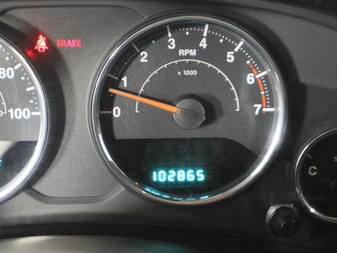 Used 2011 Jeep Wrangler Unlimited Sport image 28