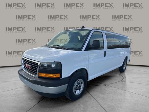 Used 2025 GMC Savana 3500 LT w/ LT Preferred Equipment Group image 1