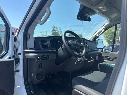 Used 2025 Ford Transit 250 Low Roof w/ Exterior Upgrade Package RWD image 7
