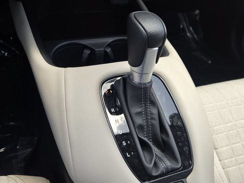 Certified 2024 Honda HR-V LX image 19