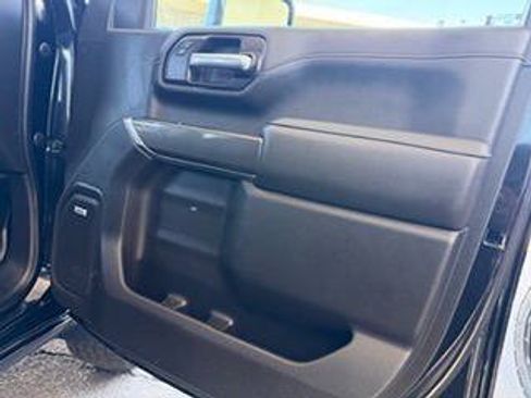 Used 2022 GMC Sierra 3500 AT4 w/ AT4 Preferred Package AWD/4WD image 29