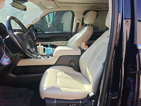 Used 2021 Ford Expedition Max Platinum RWD image 12