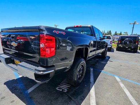 Used 2017 Chevrolet Silverado 2500 W/T AWD/4WD image 7