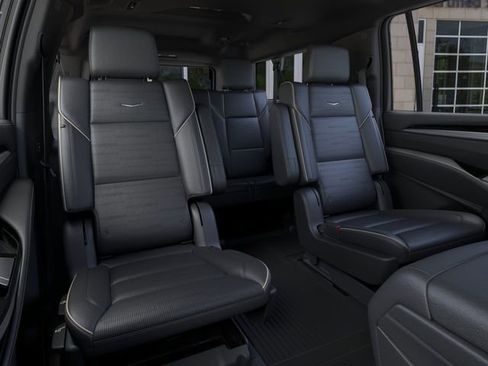 New 2026 Cadillac Escalade ESV Luxury w/ Touring Package AWD/4WD image 17