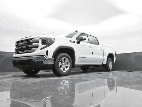 New 2026 GMC Sierra 1500 SLE w/ Preferred Package image 34