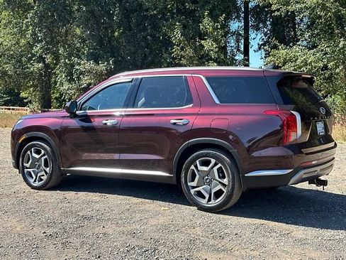 Used 2023 Hyundai Palisade SEL w/ Premium Package AWD/4WD image 7