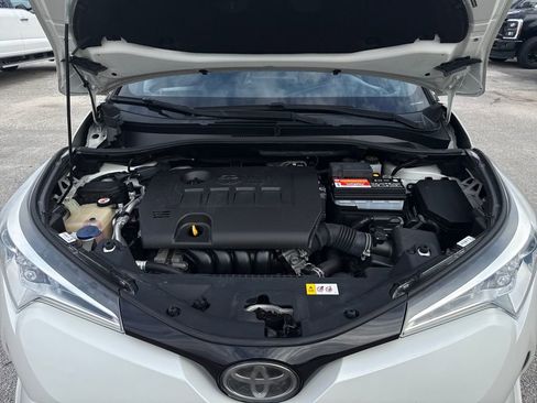 Used 2019 Toyota C-HR XLE image 24