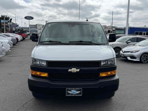 Used 2019 Chevrolet Express 3500 Extended w/ Driver Convenience Package RWD image 2