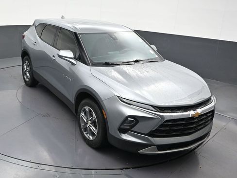 Used 2023 Chevrolet Blazer LT FWD image 21