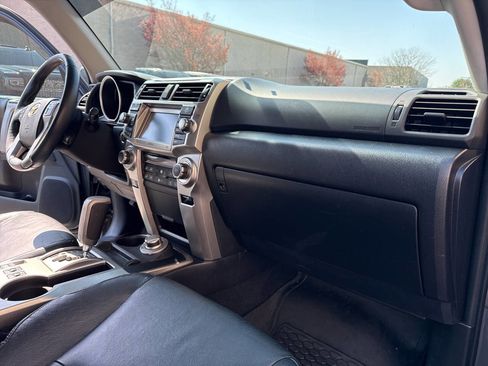 Used 2010 Toyota 4Runner SR5 image 23