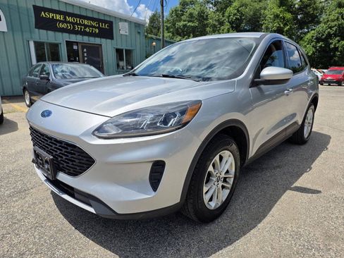 Used 2020 Ford Escape SE AWD/4WD image 3