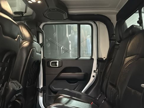 Used 2022 Jeep Gladiator Mojave w/ LED Lighting Group AWD/4WD image 26