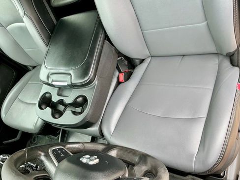 Used 2024 RAM 3500 Tradesman w/ Chrome Appearance Group image 38