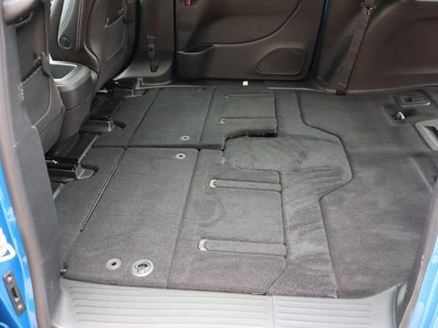 New 2026 Chrysler Pacifica Select w/ S Appearance Package FWD image 41