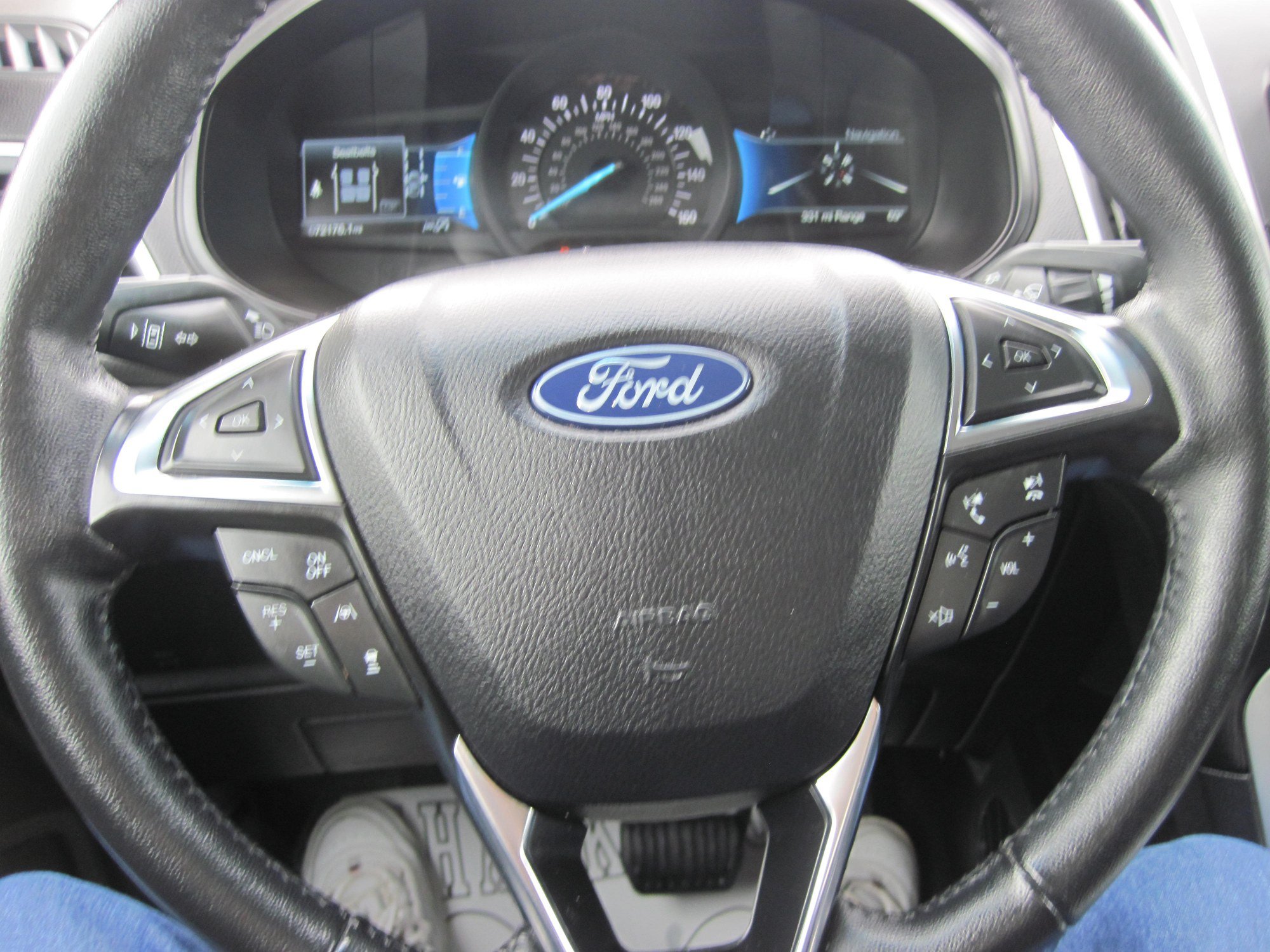 Used 2024 Ford Edge SEL AWD/4WD image 18