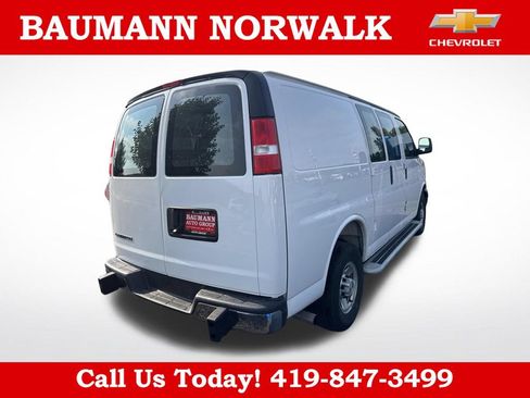 Used 2025 Chevrolet Express 2500 w/ Driver Convenience Package RWD image 4