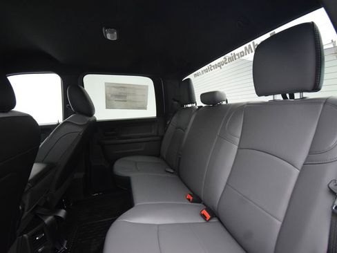 New 2026 RAM 5500 Tradesman w/ Chrome Appearance Group AWD/4WD image 40