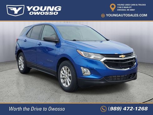 Used 2019 Chevrolet Equinox LS w/ LS Convenience Package FWD image 2