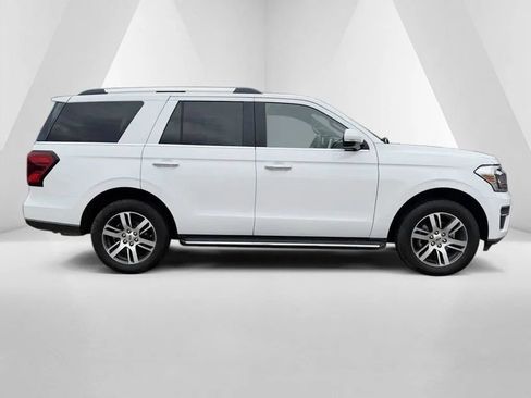 Used 2023 Ford Expedition Limited AWD/4WD image 8
