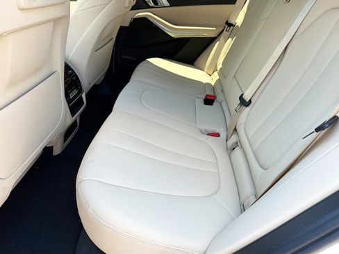 Used 2020 BMW X5 xDrive40i w/ Premium Package AWD/4WD image 22