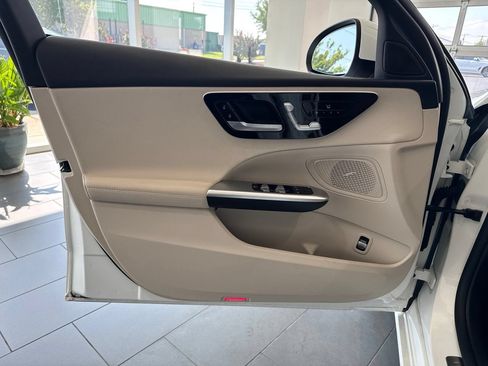 Used 2024 Mercedes-Benz C 300 4MATIC Sedan image 34