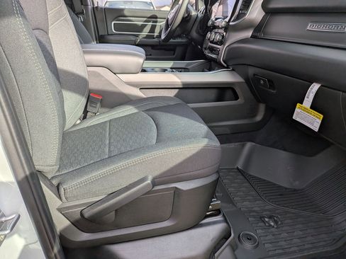 New 2026 RAM 2500 Big Horn AWD/4WD image 33