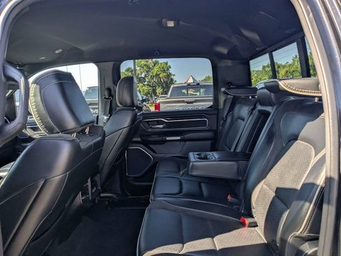 Used 2022 RAM 1500 Laramie AWD/4WD image 14