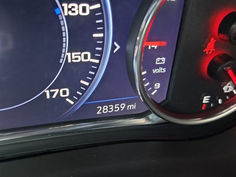 Used 2023 Chevrolet Traverse High Country FWD image 28