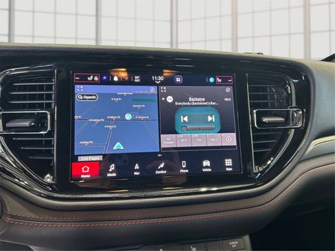 Used 2025 Dodge Durango GT image 35