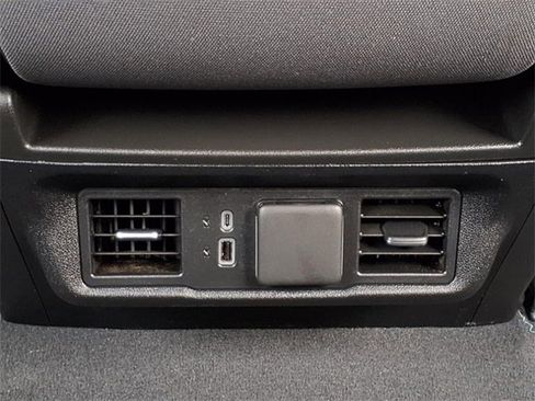 Used 2025 Chevrolet Silverado 1500 LT image 10