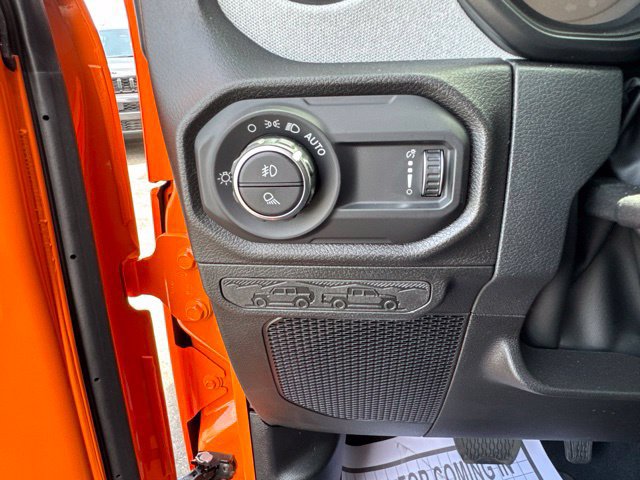 New 2026 Jeep Gladiator Sport AWD/4WD image 15