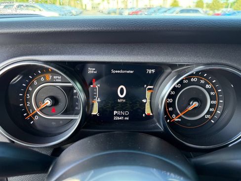 Used 2023 Jeep Gladiator Mojave w/ LED Lighting Group AWD/4WD image 28