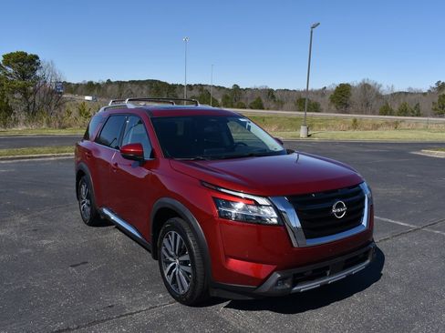 Used 2022 Nissan Pathfinder Platinum w/ Cargo Package image 1