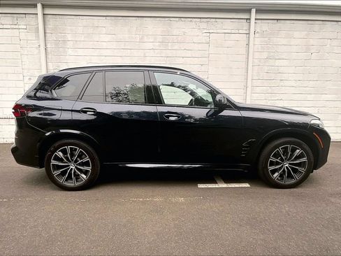 Used 2024 BMW X5 xDrive40i w/ M Sport Package AWD/4WD image 6