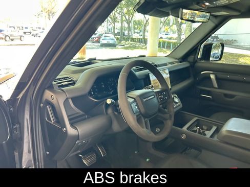 Used 2023 Land Rover Defender 110 Carpathian Edition image 6