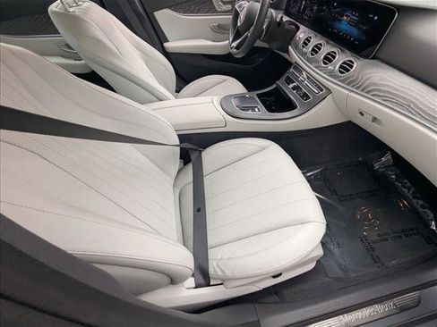 Used 2022 Mercedes-Benz E 350 Sedan image 22