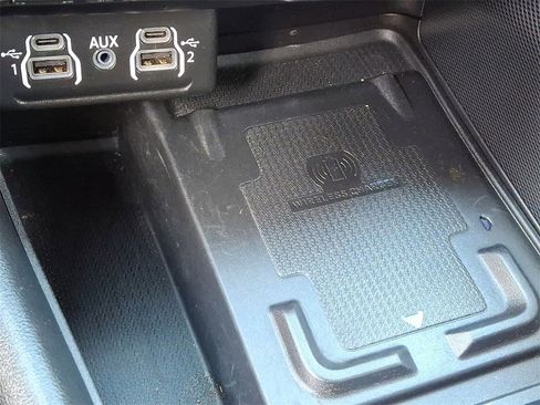 Used 2022 Dodge Durango GT image 25