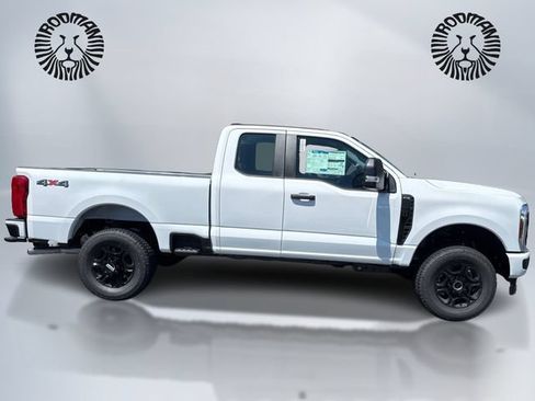 New 2026 Ford F250 XL w/ STX Appearance Package AWD/4WD image 5