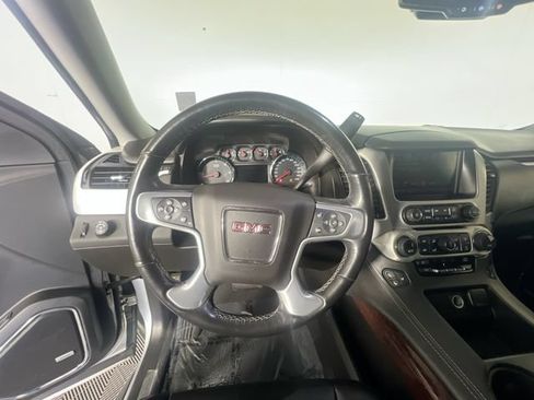 Used 2019 GMC Yukon XL SLT w/ Open Road Package RWD image 14