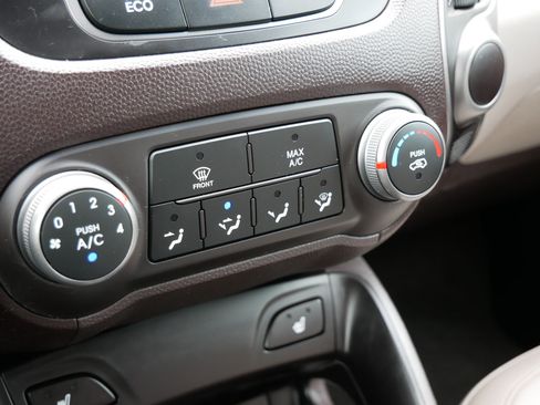 Used 2014 Hyundai Tucson SE AWD/4WD image 22